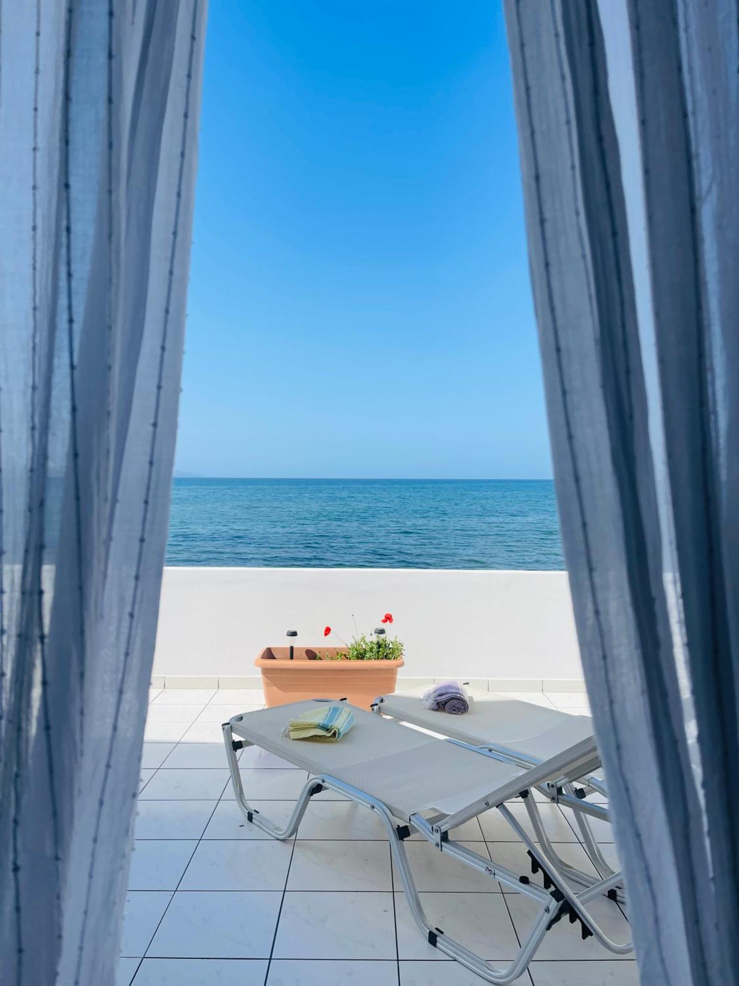 Waves House Villa Kissamos Exterior photo